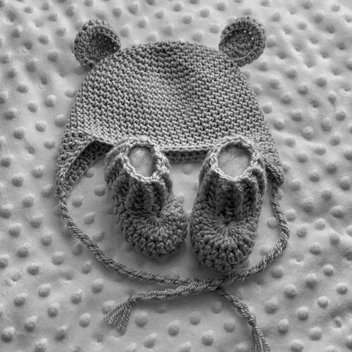 2. 10-Minute Crochet Baby Booties